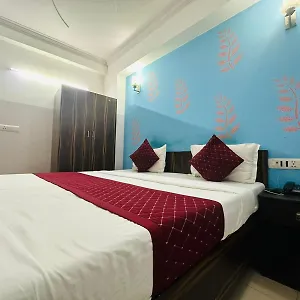 **** Hotel Galaxy Near Delhi International Airport India