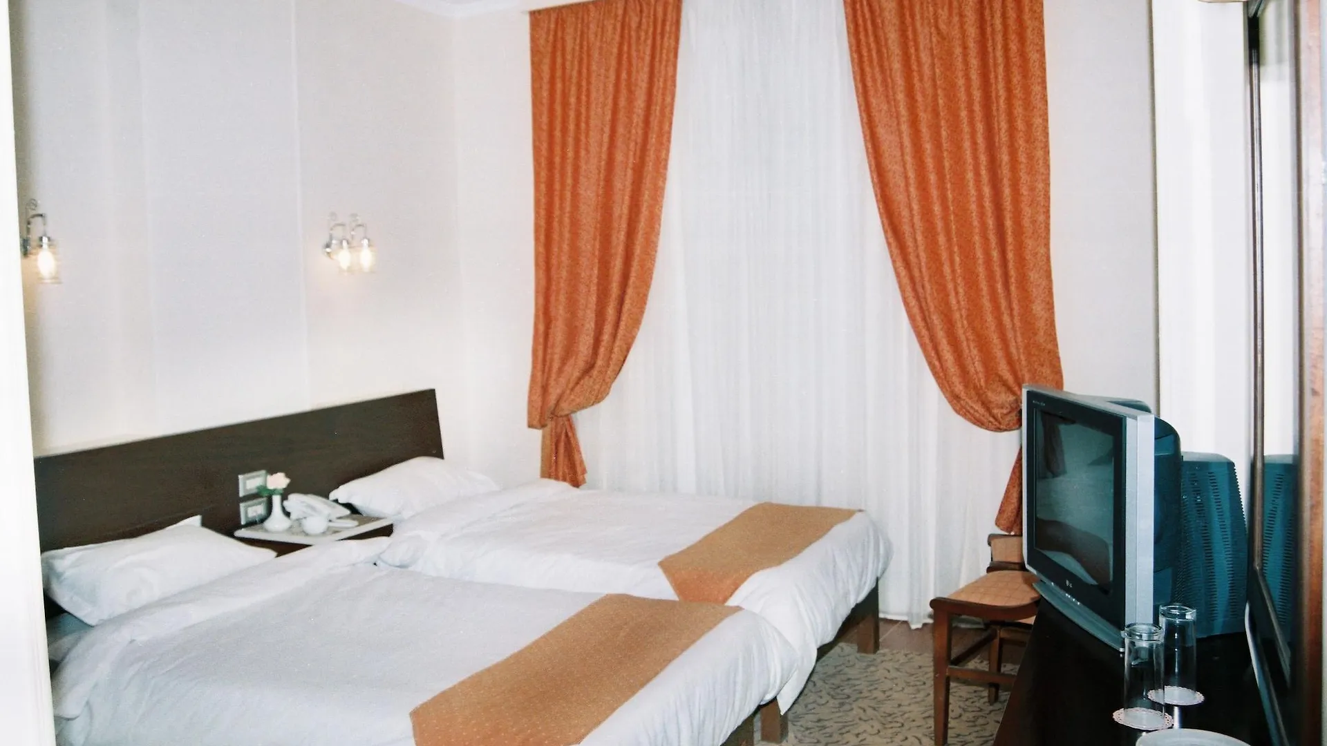 Susanna Hotel Луксор 3*,